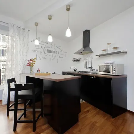 Ych-sweet Near Colosseo Daire Roma